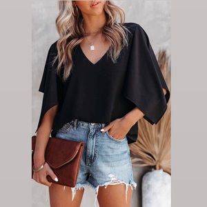 NWT! Boutique V Neck Slit Sleeve Black Blouse! 🌺